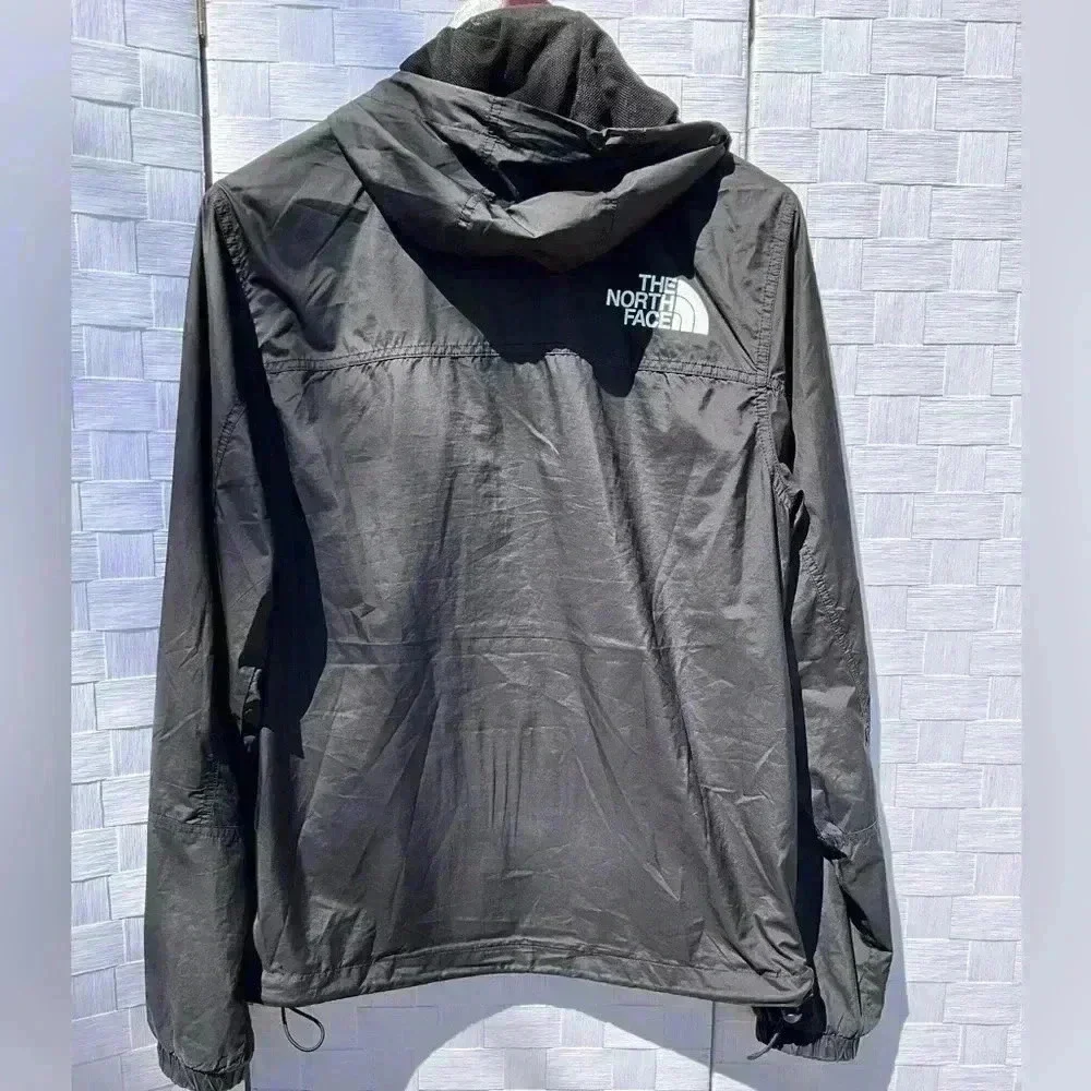 The North Face Men’s Size Small Black Hydrenaline Wind Jacket Good Condition